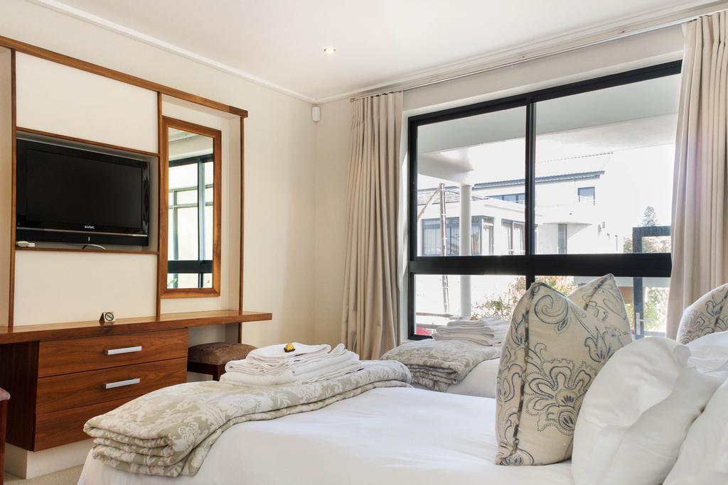 74 On Marine Apartment Hermanus Bilik gambar